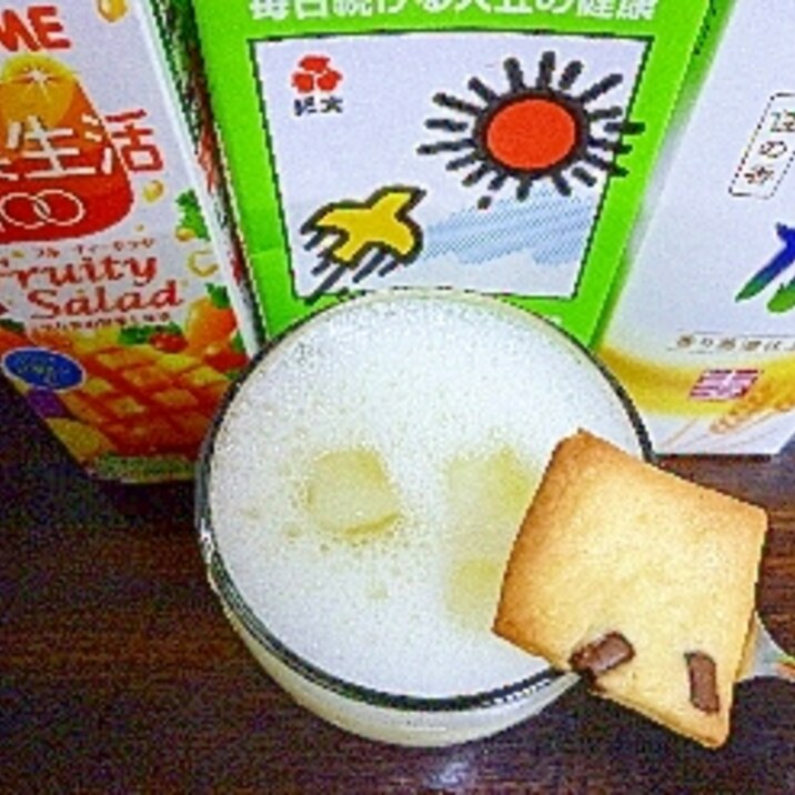 アイス♡クッキー入♡フルーティサラダソイミルク酒